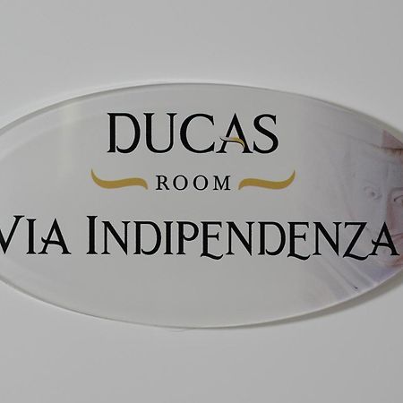 Ducas Rooms And Suite Lascari Eksteriør billede