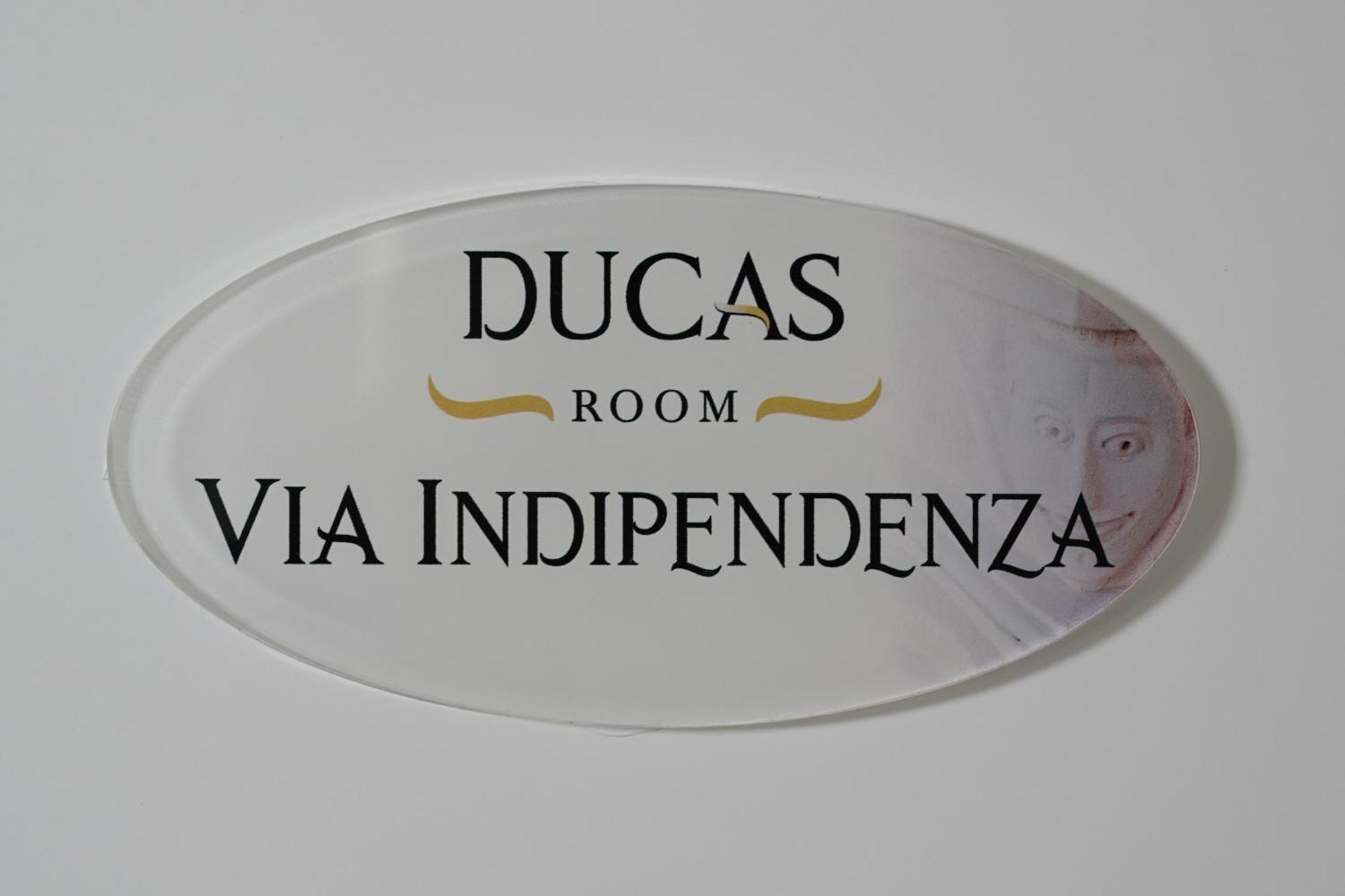 Ducas Rooms And Suite Lascari Eksteriør billede